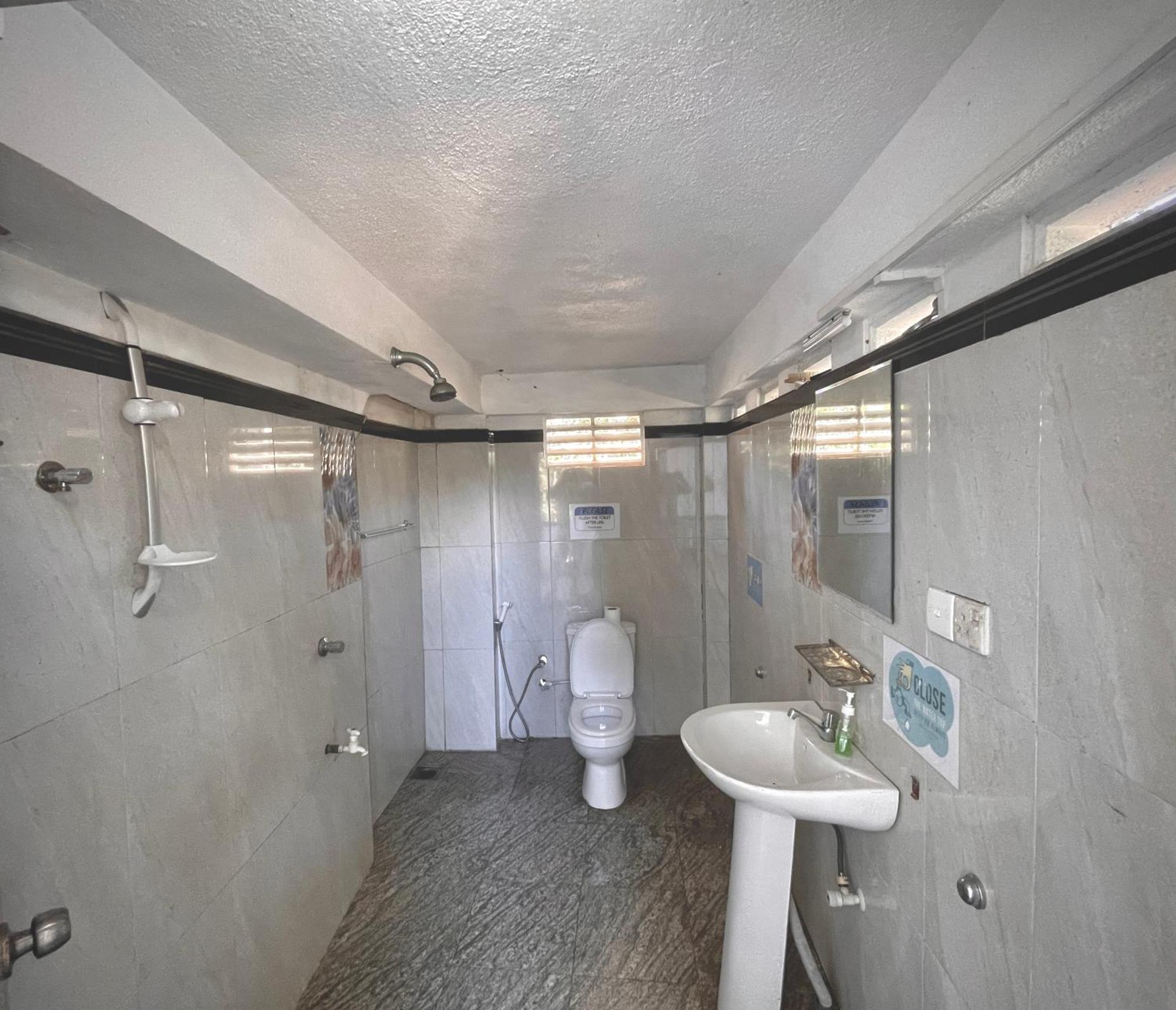 Rockstel Towers Backpacker Hostel Unawatuna Eksteriør bilde